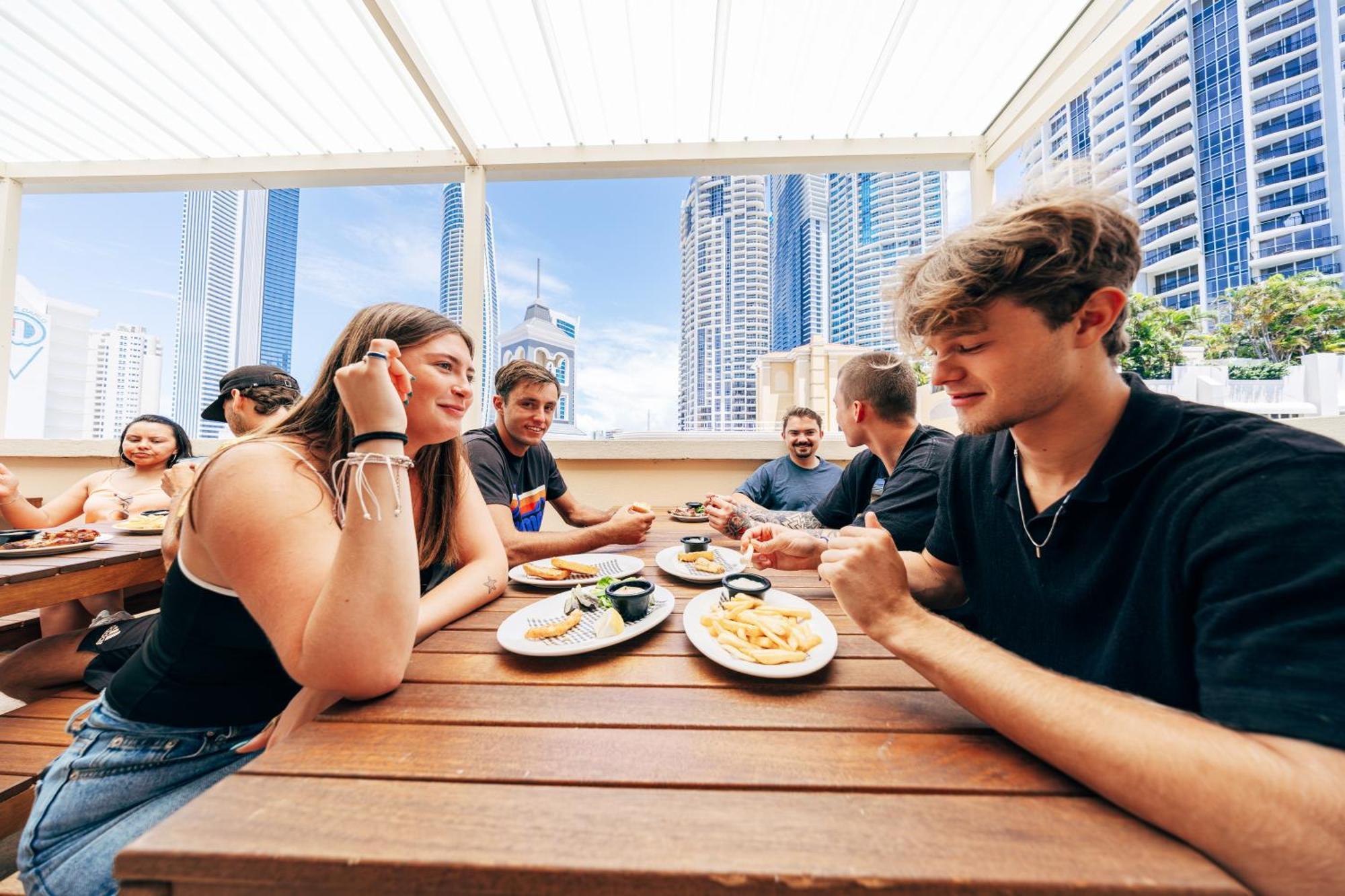 Maze Backpackers - Gold Coastホステル エクステリア 写真