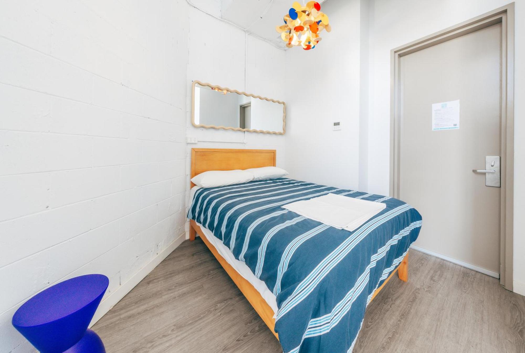 Maze Backpackers - Gold Coastホステル エクステリア 写真